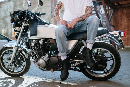 Motocicleta iarna: pasi esentiali de pregatire pentru iernat